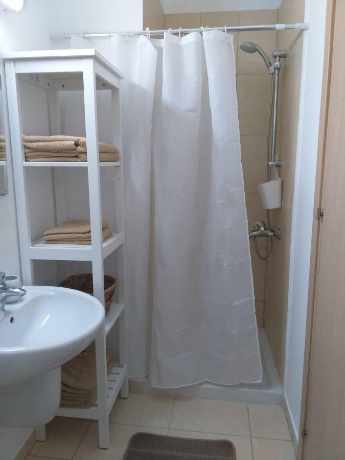 Horizon Luxury Apartment โวโรคลินิ ภายนอก รูปภาพ
